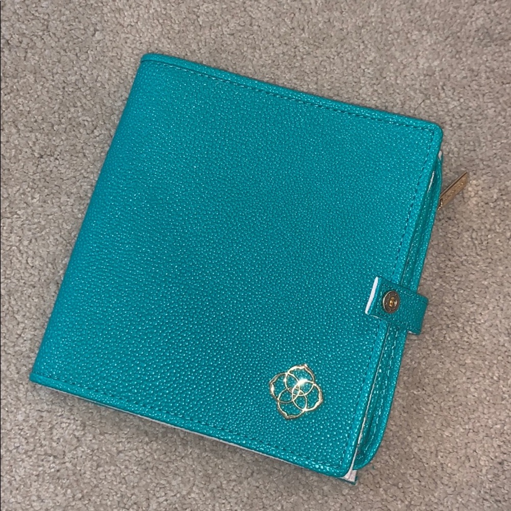 Kendra Scott jewelry holder